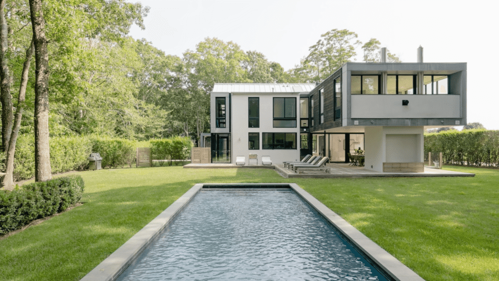 14 Best Airbnbs in the Hamptons, From Beachy Barns to Renovated Row Houses