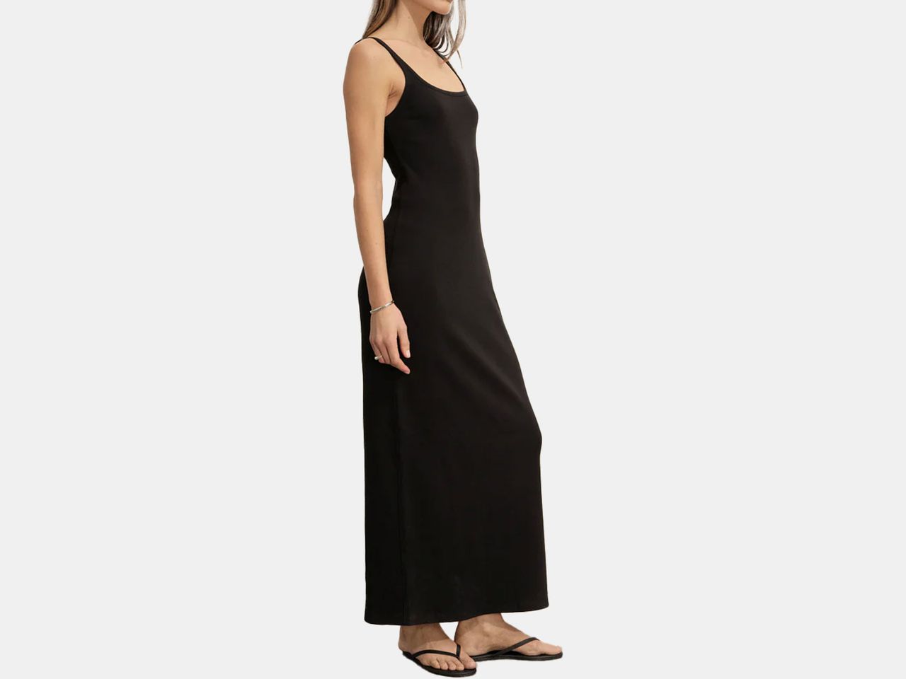model in black dress
