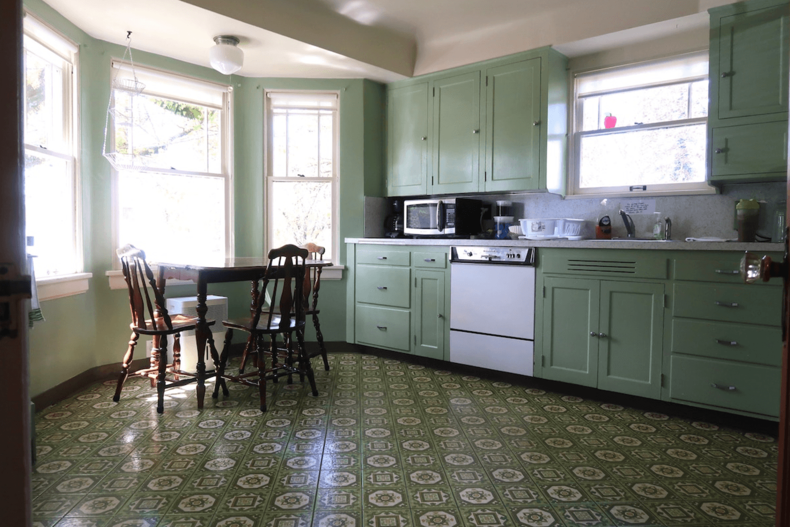 green kitchen