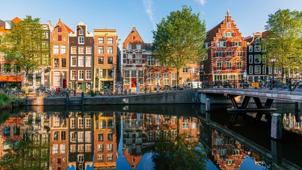 9 Best Solo Travel Destinations for Women, From Kyoto to Tbilisi