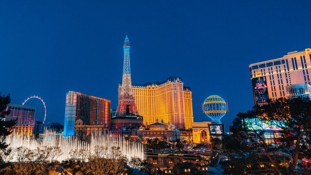 15 Best Las Vegas Airbnbs On and Off the Strip