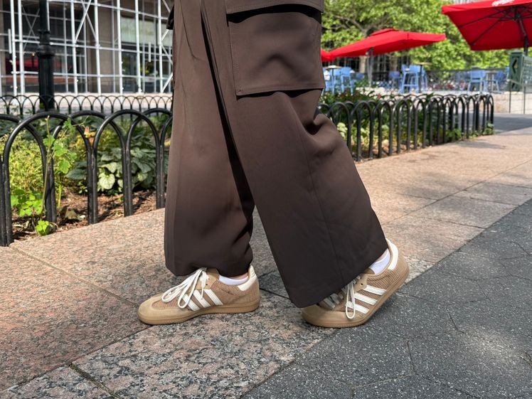 Adidas Sambas in tan