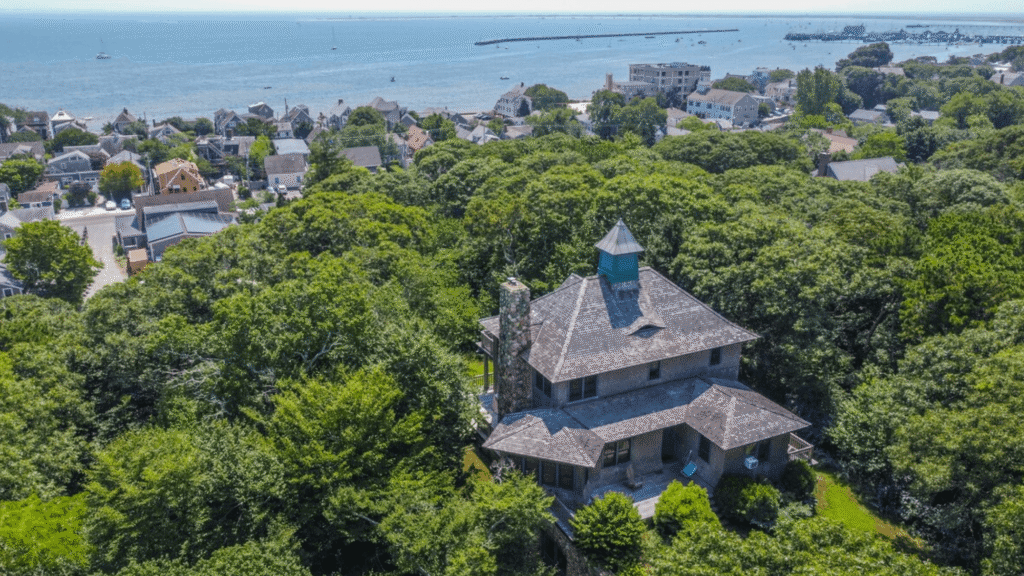 16 Best Cape Cod Airbnbs for an Idyllic New England Summer