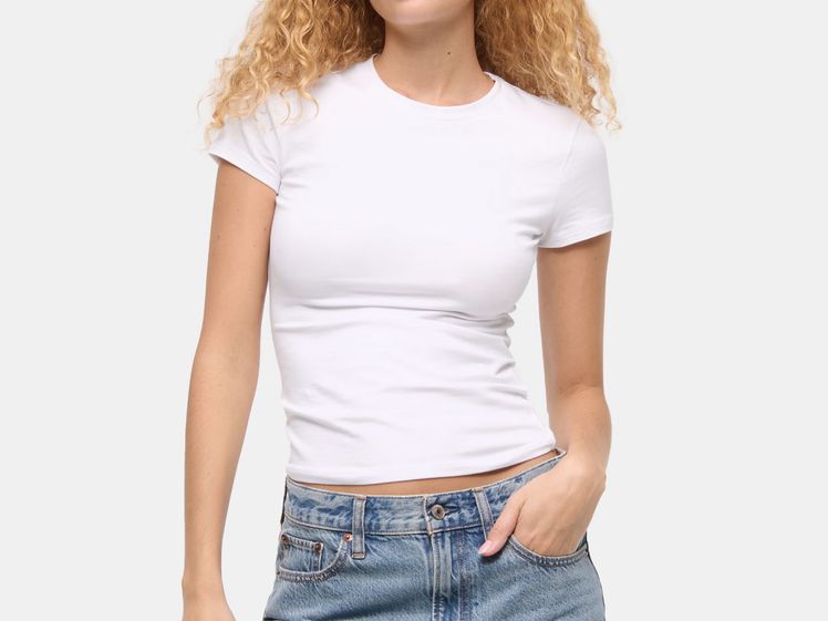 model in white t-shirt