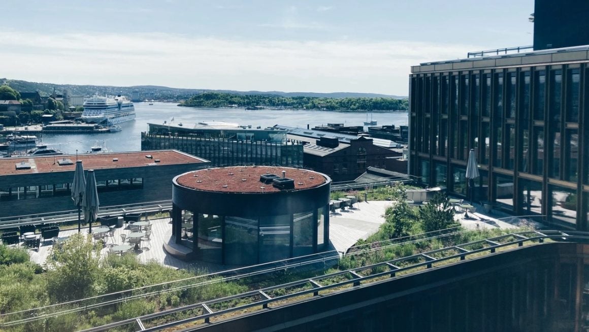 A Rooftop Garden in Oslo offers more than just a view. hidden technology in irrigation, lighting, and water management. image, PROJECT SLA, managed by Victoria CobeÑa 2020-2021 — Photo by Shiji