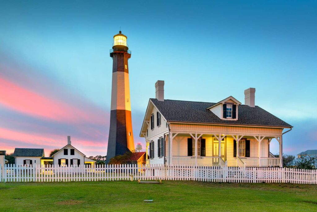 These Are the Best Beach Towns in Georgia, According to Locals