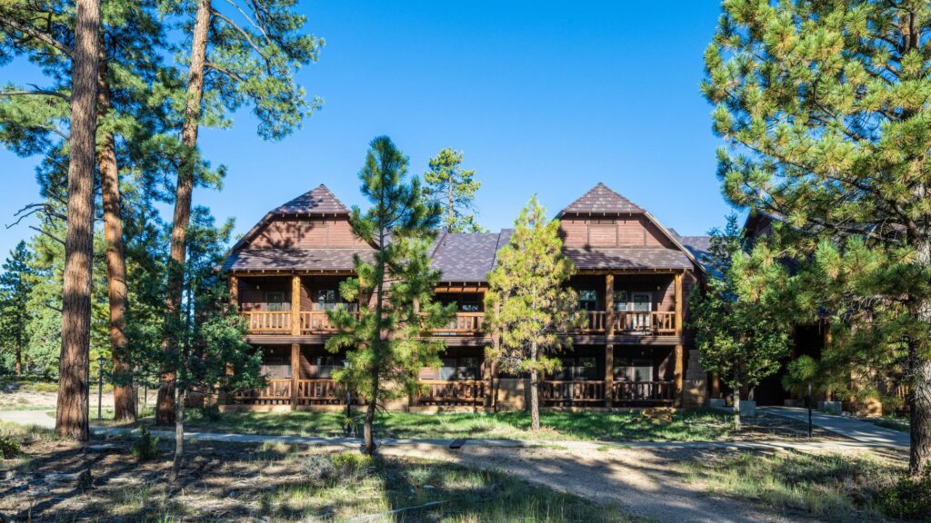 The Best Places to Stay Near Bryce Canyon National Park