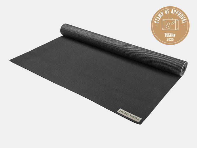 black yoga mat