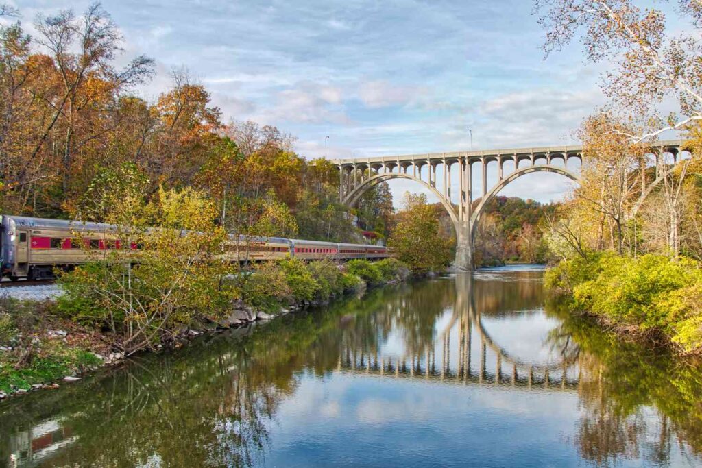 This Train Is One of the Best Ways to See Fall Foliage in the Midwest—and It Has Dome Cars to Enjoy Scenic Views This Train Is One of the Best Ways to See Fall Foliage in the Midwest—and It Has Dome Cars to Enjoy Scenic Views