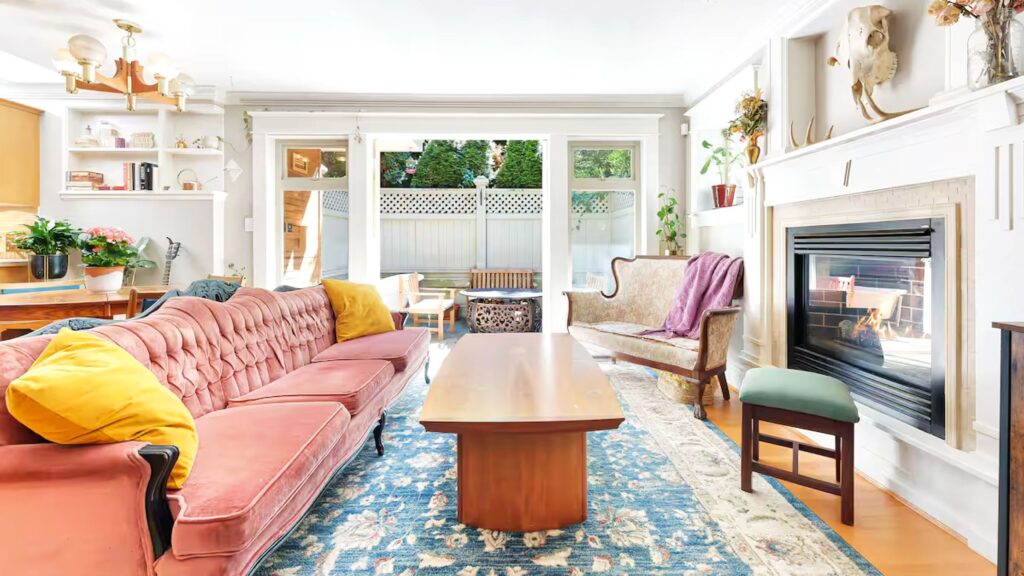 There are 18 best Airbnbs in Vancouver that offer proximity to nature, culture, and delicious cuisine 18 Best Airbnbs in Vancouver for Proximity to Nature, Culture, and Delicious Cuisine