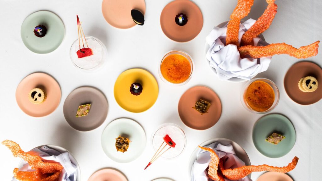 Best Restaurants to Eat Porthouse Steaks in Atlanta, Plant-Based Plates and Peach Pies The Best Restaurants in Atlanta for Porthouse Steaks, Plant-Based Plates, and Peach Pies