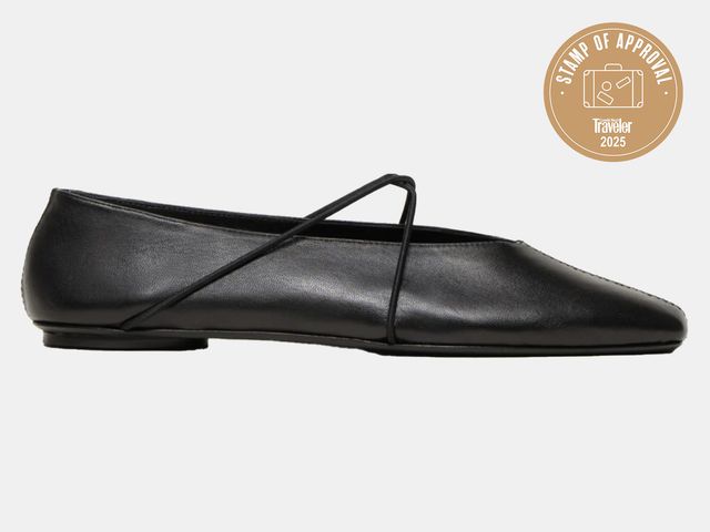 black flat shoe