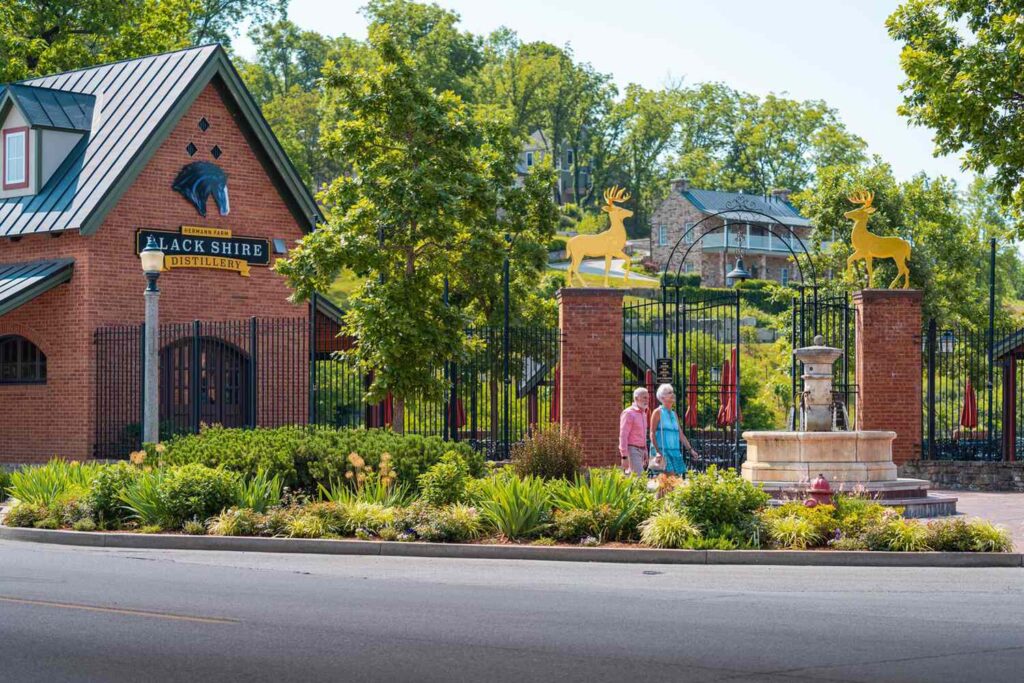 Hermann, Missouri: The Essential Guide The Essential Guide to Hermann, Missouri