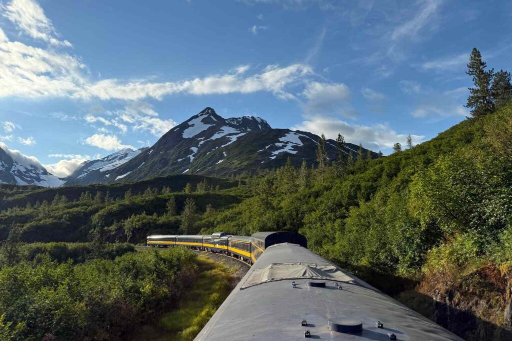 This 500-mile railroad takes you to National Parks and Glaciers as well as some of the best destinations for viewing the Northern Lights in the U.S. This 500-mile Railroad Goes to National Parks, Glaciers, and Some of the Best Northern Lights Destinations in the U.S.