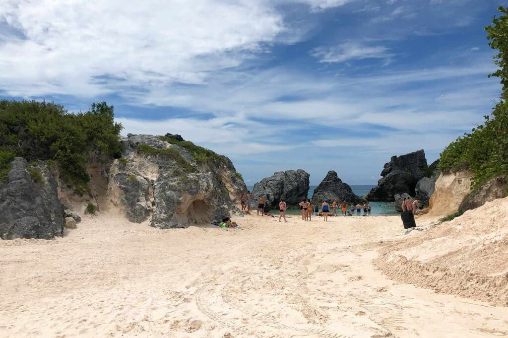 BermudAir Is Offering Free Round-Trip Flights to Bermuda—Here’s How to Get Yours BermudAir Is Offering Free Round-Trip Flights to Bermuda—Here’s How to Get Yours