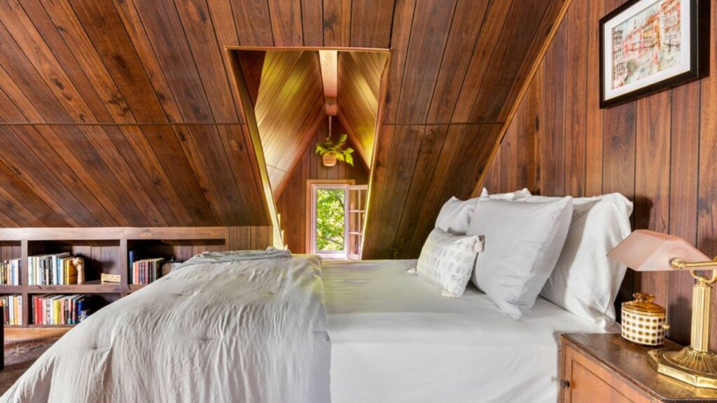 The Best Airbnbs in Ann Arbor for a Perfect Game-Day Weekend