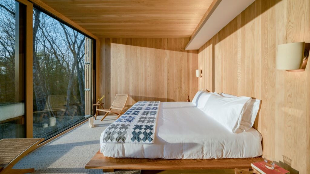 Best Hotels for Cozy Chic Getaways in New York’s Catskills The Best Hotels in New York's Catskills for Cozy-Chic Getaways