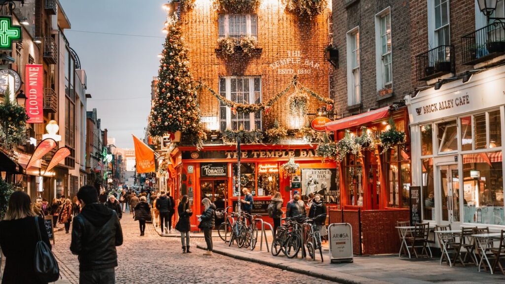 18 Best Pubs in Dublin—For Guinness Pints, Music, and Actually Good Pub Food 18 Best Pubs in Dublin—For Guinness Pints, Music, and Actually Good Pub Food