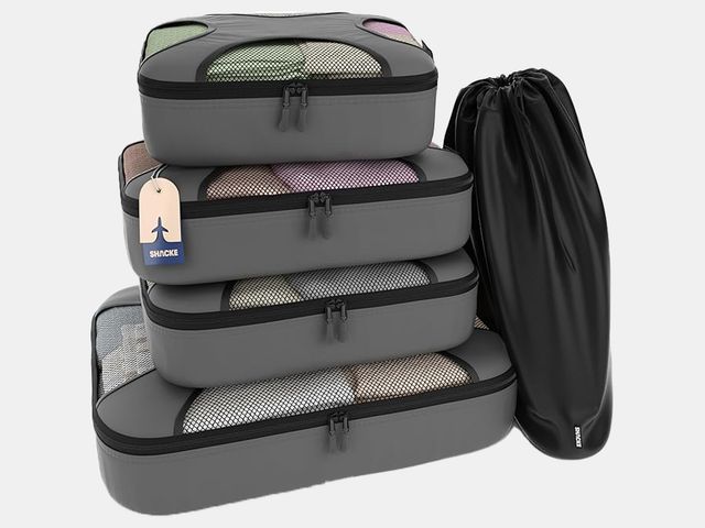 Four pack of grey packing cubes