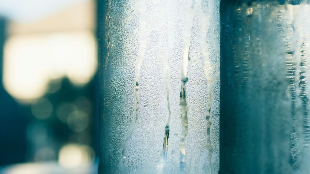 Experts’ advice on how to stay hydrated during hot summer vacations How to Stay Hydrated on Hot Summer Vacations, According to Experts