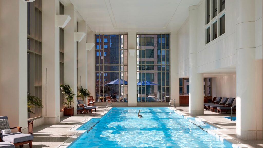 Are you planning a trip to Chicago with your children? Hotel Families will Love in Chicago Headed to Chicago With Kids? The Best Family-Friendly Hotels That Adults Will Love Too