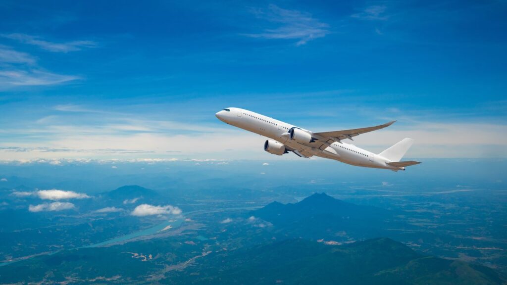 When is the best time to fly? Experts finally settle the debate When Is the Best Time to Fly? Experts Settle the Debate Once and for All